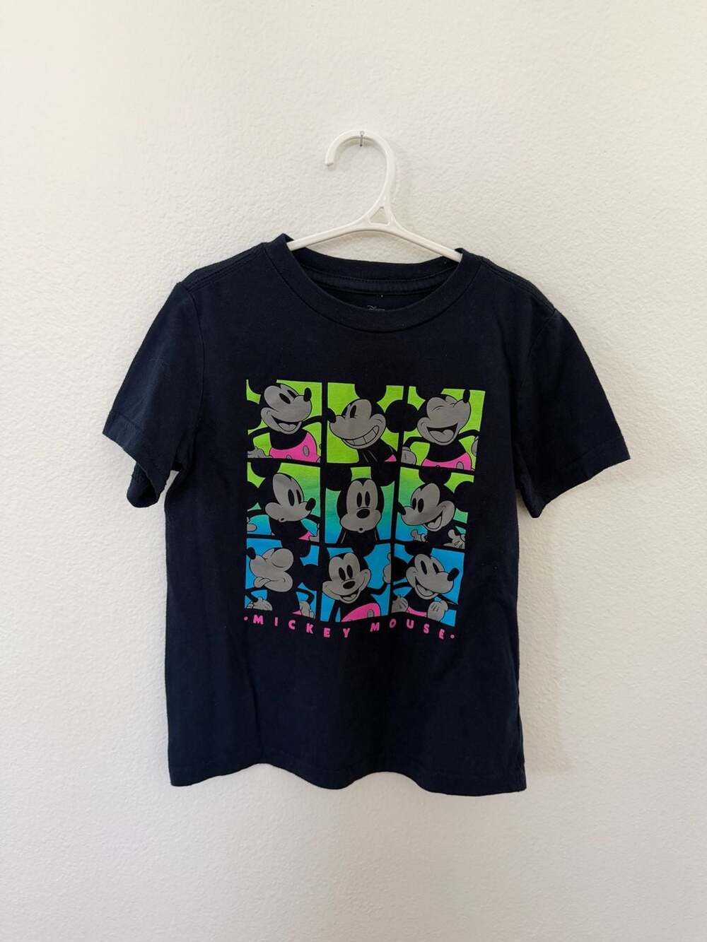 Disney Boys Mickey Mouse Many Faces Graphic T-Shirt Size XS 4/5